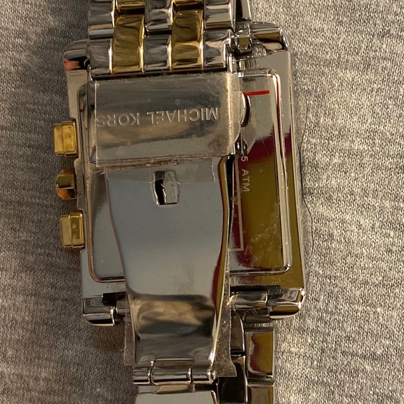 BNWT WOMENS MICHAEL KORS WATCH - Picture 8 of 11